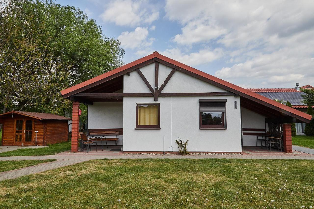 Sadova Park Villa Slesin  Exterior photo